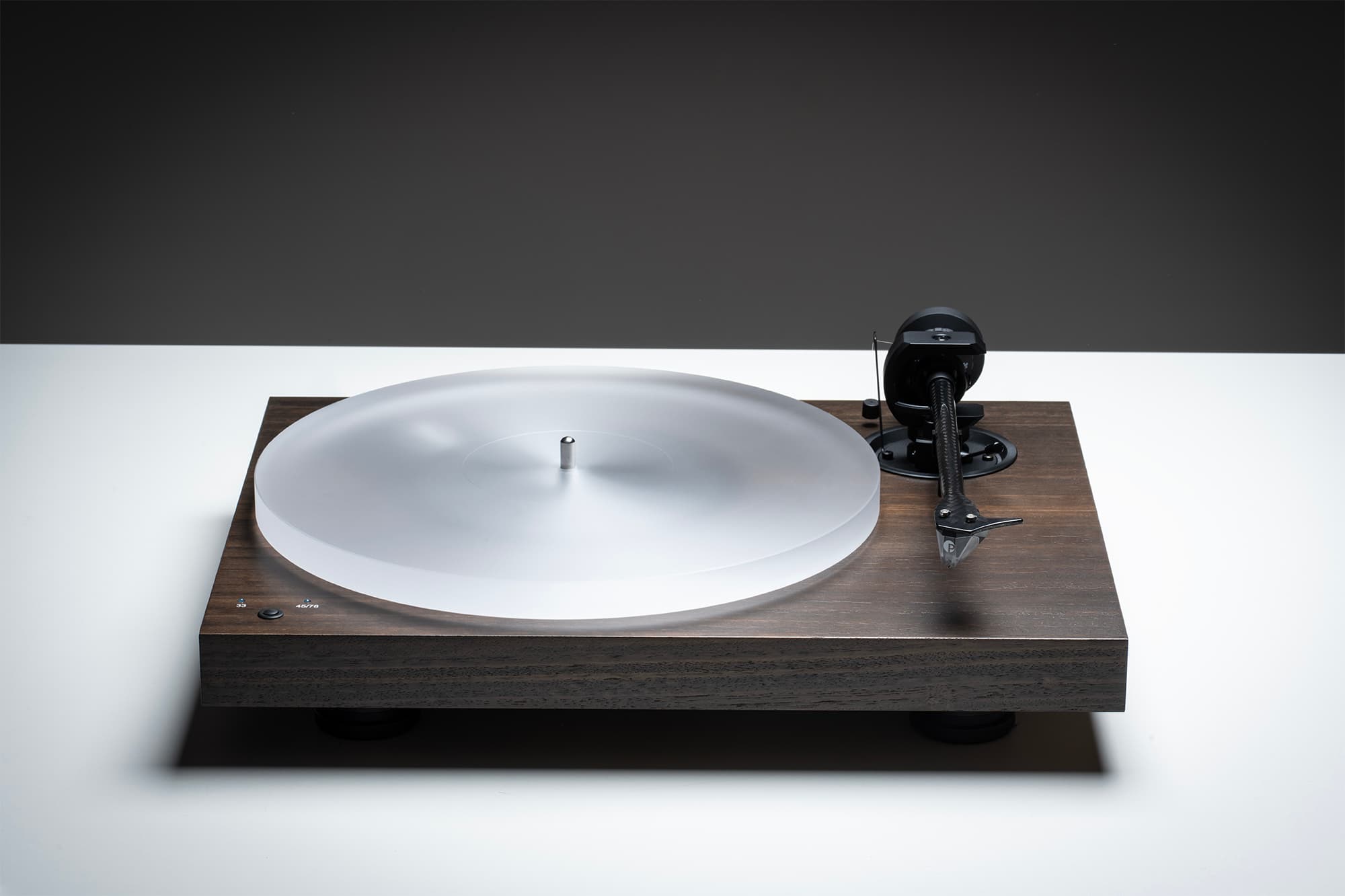 Pro-Ject X1 B Turntable - view 2